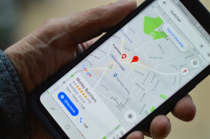 Google Maps Tests Sponsored Stops, Raising Safety and User Experience Concerns