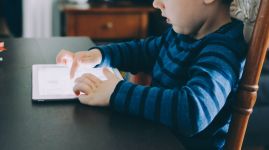 How to Manage Your Kids’ Screen Time in The Era of Online Learning