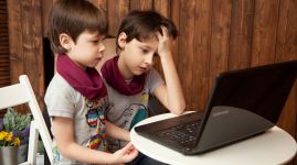 How to Manage Your Kids’ Screen Time in The Era of Online Learning