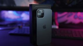  iPhone Set to Embrace AI